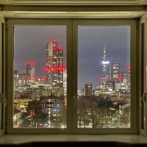 https://penthouse-stefini-2.italymilanhotels.net